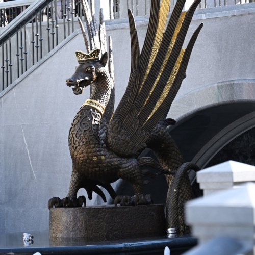 Сквер "Зилант" в Казани